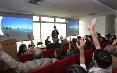 La UCAB llevó a cabo el Conversatorio «Cuando las raíces son alas»